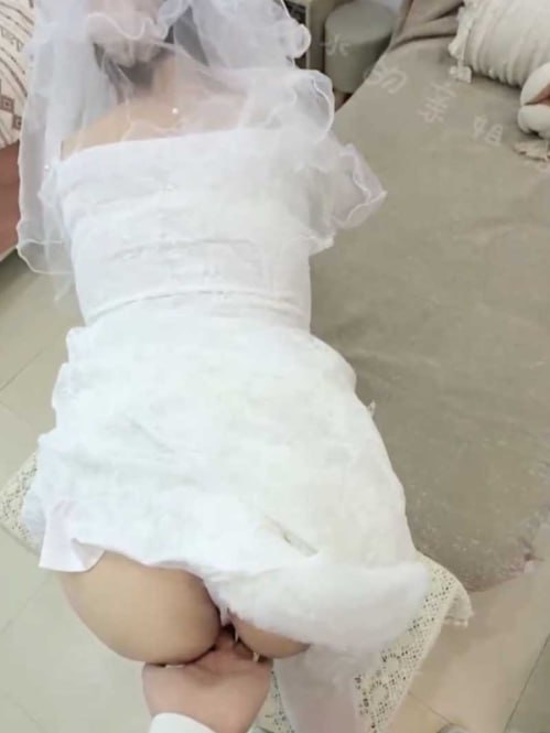 国产熟女高潮精品视频av,メイリン モデルコレクション メ,观看免费无删减完整版